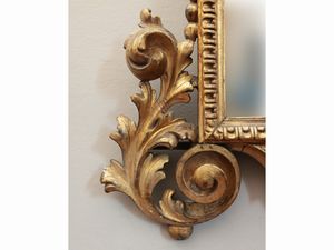 Specchiera con cornice in legno intagliato e dorato  - Asta L'arte di arredare - Associazione Nazionale - Case d'Asta italiane