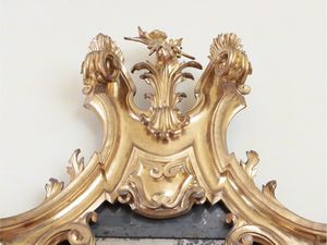 Grande caminiera con cornice in legno intagliato e dorato  - Asta L'arte di arredare - Associazione Nazionale - Case d'Asta italiane