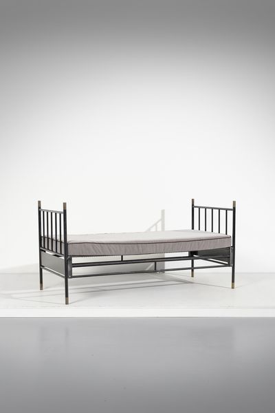 CACCIA DOMINIONI LUIGI (1913 - 2016) : Letto singolo mod. Francesco Giuseppe per Azucena, Milano  - Asta Asta 443 | DESIGN E ARTI DECORATIVE DEL NOVECENTO Online - Associazione Nazionale - Case d'Asta italiane