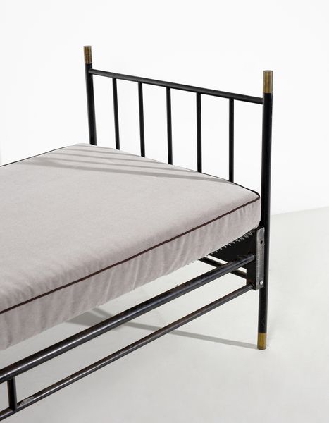 CACCIA DOMINIONI LUIGI (1913 - 2016) : Letto singolo mod. Francesco Giuseppe per Azucena, Milano  - Asta Asta 443 | DESIGN E ARTI DECORATIVE DEL NOVECENTO Online - Associazione Nazionale - Case d'Asta italiane