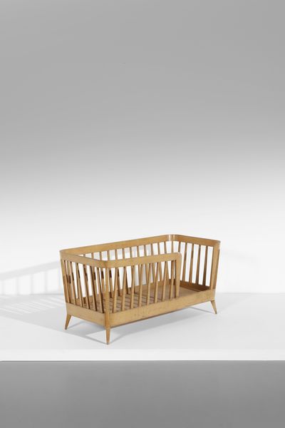 PARISI ICO (1916 - 1996) : Letto da bambino  - Asta Asta 443 | DESIGN E ARTI DECORATIVE DEL NOVECENTO Online - Associazione Nazionale - Case d'Asta italiane