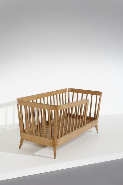 PARISI ICO (1916 - 1996) : Letto da bambino  - Asta Asta 443 | DESIGN E ARTI DECORATIVE DEL NOVECENTO Online - Associazione Nazionale - Case d'Asta italiane