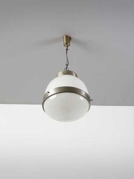 MAZZA SERGIO (n. 1931) : Lampada a sospensione mod. Delta per Artemide, Milano  - Asta Asta 443 | DESIGN E ARTI DECORATIVE DEL NOVECENTO Online - Associazione Nazionale - Case d'Asta italiane