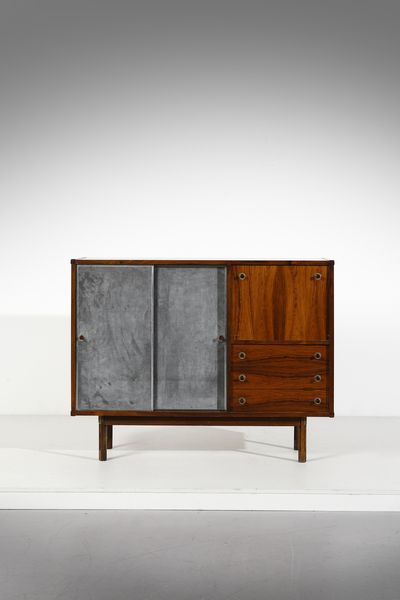 COSLIN GEORGE : Credenza per 3V Arredamenti Padova  - Asta Asta 443 | DESIGN E ARTI DECORATIVE DEL NOVECENTO Online - Associazione Nazionale - Case d'Asta italiane