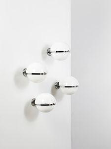 HARVEY GUZZINI - Quattro lampade da parete, Italia