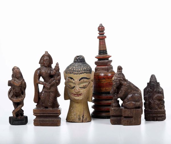 Lotto di sei sculture in legno, India, XIX secolo  - Asta Arte orientale  - Associazione Nazionale - Case d'Asta italiane