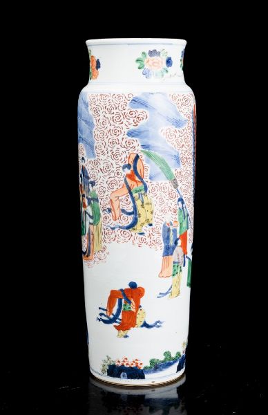 Vaso in porcellana raffigurante scene di vita comune, Cina, Dinastia Qing, XIX secolo  - Asta Arte orientale  - Associazione Nazionale - Case d'Asta italiane