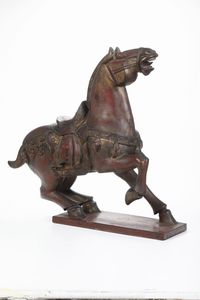 Grande figura di cavallo in legno, India, XIX secolo  - Asta Arte orientale  - Associazione Nazionale - Case d'Asta italiane