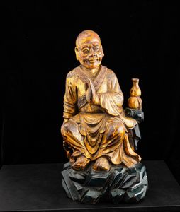 Figura di saggio in legno laccato e dorato, Cina, Dinastia Qing, XIX secolo  - Asta Arte orientale  - Associazione Nazionale - Case d'Asta italiane