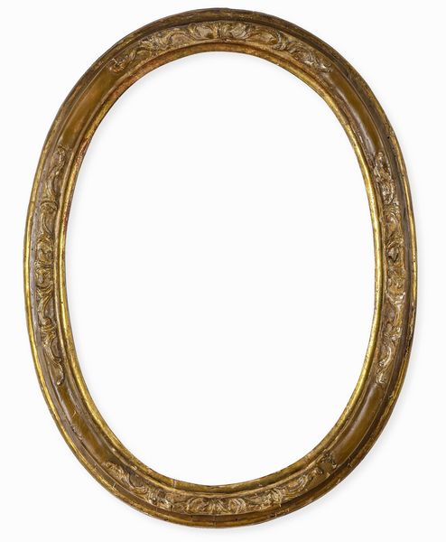 Cornice ovale laccata e dorata con specchio. Piemonte XVIII secolo  - Asta Cornici Antiche - Associazione Nazionale - Case d'Asta italiane