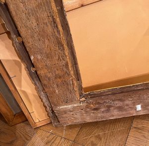 Cornice  in legno dorato a tre ordini di intaglio. Italia centrale XVII secolo  - Asta Cornici Antiche - Associazione Nazionale - Case d'Asta italiane