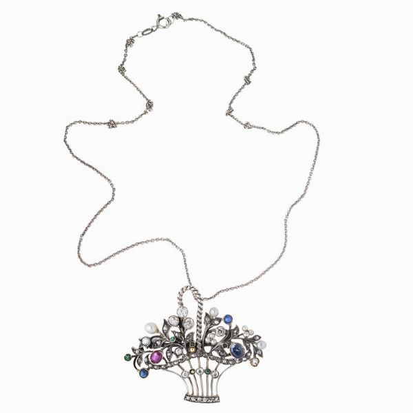 COLLANA CON PENDENTE A FORMA DI CESTO FIORITO E SPILLA IN CORALLO  - Asta GIOIELLI - Associazione Nazionale - Case d'Asta italiane