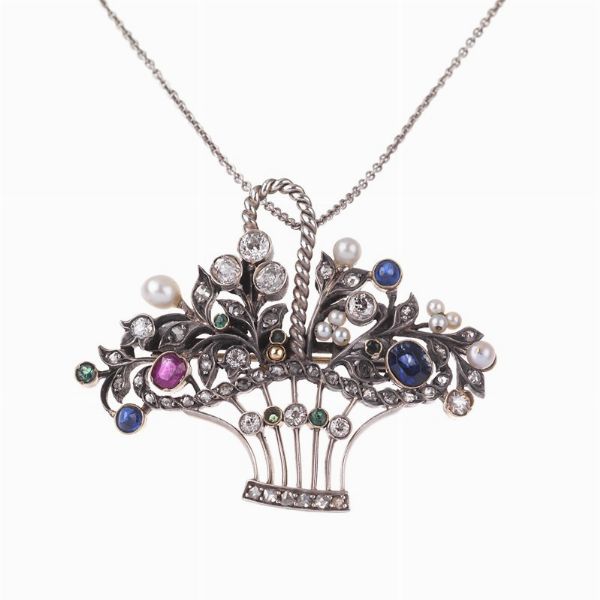 COLLANA CON PENDENTE A FORMA DI CESTO FIORITO E SPILLA IN CORALLO  - Asta GIOIELLI - Associazione Nazionale - Case d'Asta italiane