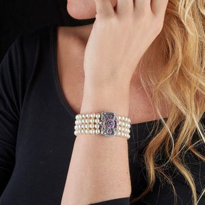 BRACCIALE RIGIDO CON PERLE PIETRE DI COLORE E DIAMANTI  - Asta GIOIELLI - Associazione Nazionale - Case d'Asta italiane