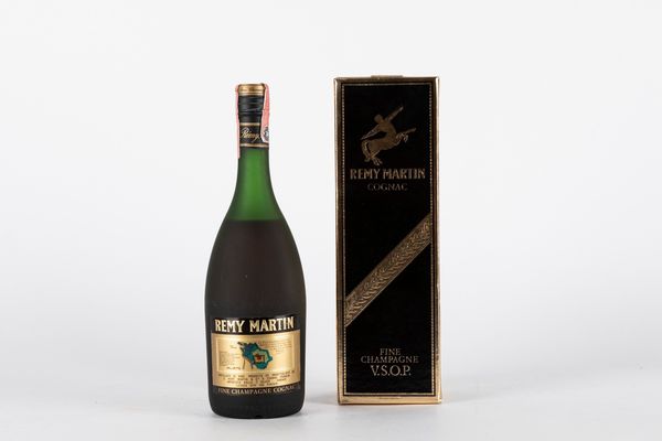 FRANCIA : Remy Martin Cognac Fine Champagne V.S.O.P.  - Asta Vini e Distillati - Associazione Nazionale - Case d'Asta italiane