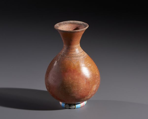 Sonink - Mali : Nello stile di Brocca in terracotta policroma con collo basso e incisioni  - Asta Asta 444 | AFRICA, OCEANIA E AMERICHE - ARTIGIANATO AFRICANO: VARI COMMITTENTI E SELEZIONE DALLA COLLEZIONE BARTOLOMUCCI Online - Associazione Nazionale - Case d'Asta italiane