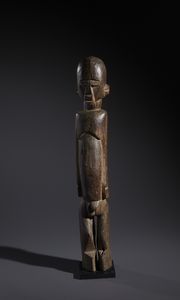 Lobi - Burkina Faso/Costa d'Avorio - Nello stile di Grande scultura antropomorfa  in legno duro a patina marrone