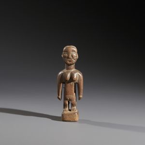 Ewe - Ghana - Nello stile di Scultura antropomorfa femminile in  legno duro a patina naturale