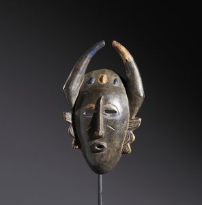 Ligbi - Ghana, Costa d'Avorio - Nello stile di Maschera antropozoomorfa  in legno e pigmenti