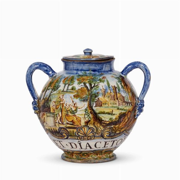 GRANDE VASO CON COPERCHIO, URBANIA, SECOLO XIX  - Asta UNA COLLEZIONE DI VASI DA FARMACIA IN MAIOLICA - Associazione Nazionale - Case d'Asta italiane