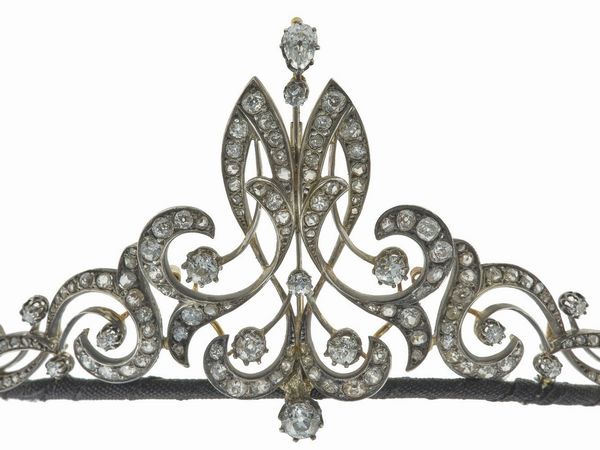 Tiara con diamanti di vecchio taglio  - Asta Vintage Jewellery - Associazione Nazionale - Case d'Asta italiane