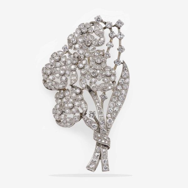 Spilla a soggetto floreale con diamanti  - Asta Vintage Jewellery - Associazione Nazionale - Case d'Asta italiane