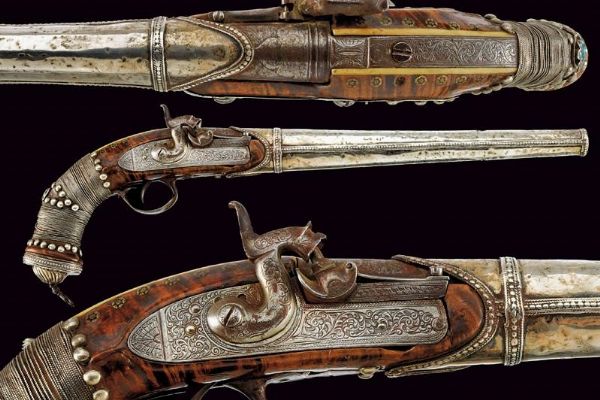 Interessante pistola ridotta a luminello della guardia di un Sultano  - Asta Rare Armi Antiche e Armature da Tutto il Mondo - Associazione Nazionale - Case d'Asta italiane