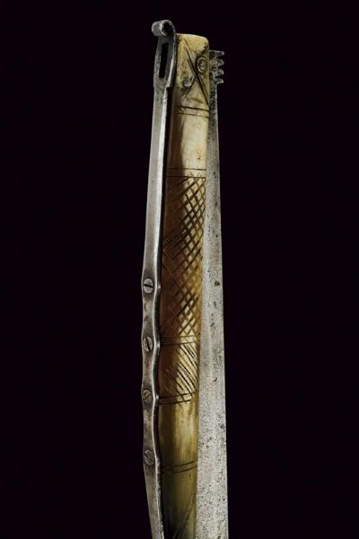 Grande coltello alla romana  - Asta Rare Armi Antiche e Armature da Tutto il Mondo - Associazione Nazionale - Case d'Asta italiane