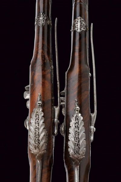 Bellissimo paio di pistole a pietra focaia  - Asta Rare Armi Antiche e Armature da Tutto il Mondo - Associazione Nazionale - Case d'Asta italiane