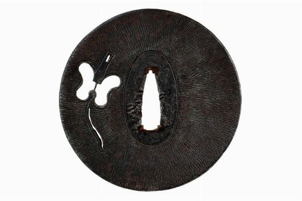 Tsuba ko-sukashi  - Asta Rare Armi Antiche e Armature da Tutto il Mondo - Associazione Nazionale - Case d'Asta italiane