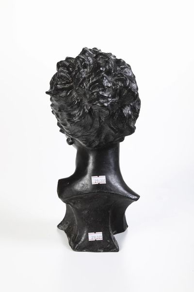 Edgardo Simone : Busto femminile  - Asta Sculture del XIX e XX secolo - Associazione Nazionale - Case d'Asta italiane