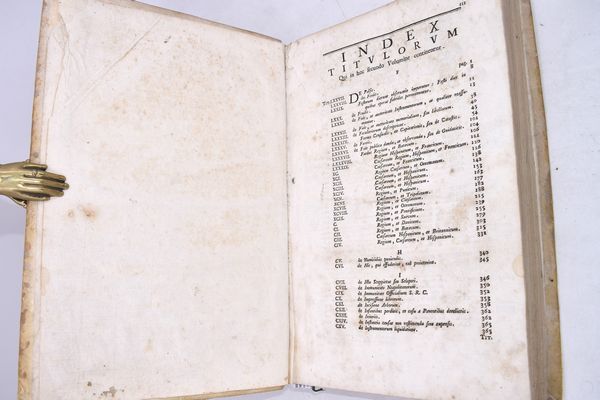 Vario, Domenico Alfeno (1729-ca.1794): Pragmaticae edicta decreta interdicta regiaeque sanctiones Regni Neapolitani quae … Dominicus Alfenus Varius recensuit …” t. I e II sumptibus Antonii Cervonii - Neapoli 1772  - Asta Libri antichi, rarit bibliografiche e prime edizioni del '900 - Associazione Nazionale - Case d'Asta italiane