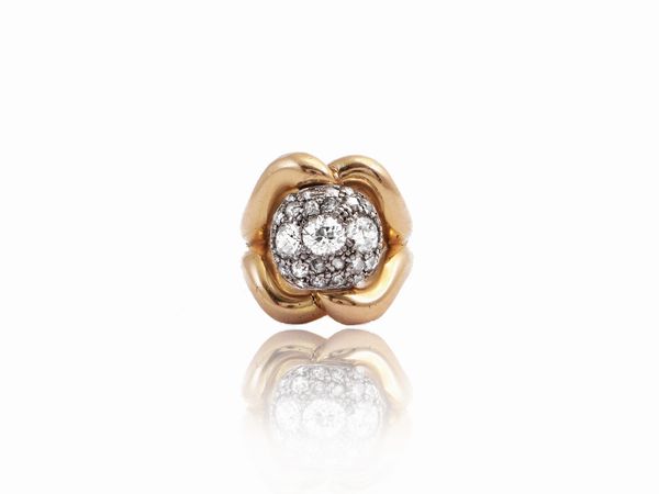 Anello in oro giallo e bianco con diamanti  - Asta Gioielli e Orologi - Associazione Nazionale - Case d'Asta italiane