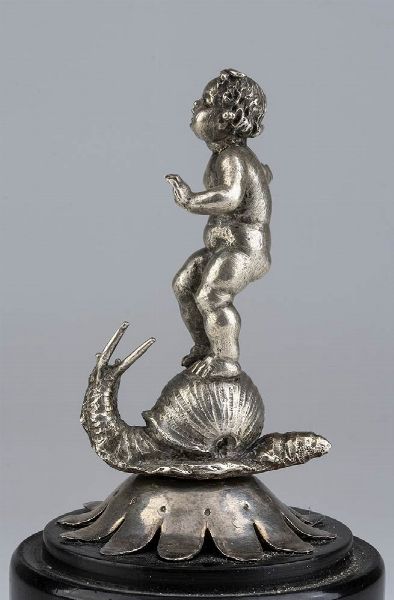 Putto in argento - XIX secolo  - Asta Gioielli e Argenti Moderni e Contemporanei - Associazione Nazionale - Case d'Asta italiane