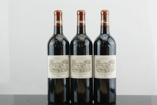 Château Lafite Rothschild 2013  - Asta AS TIME GOES BY | Vini Pregiati e da Collezione - Associazione Nazionale - Case d'Asta italiane