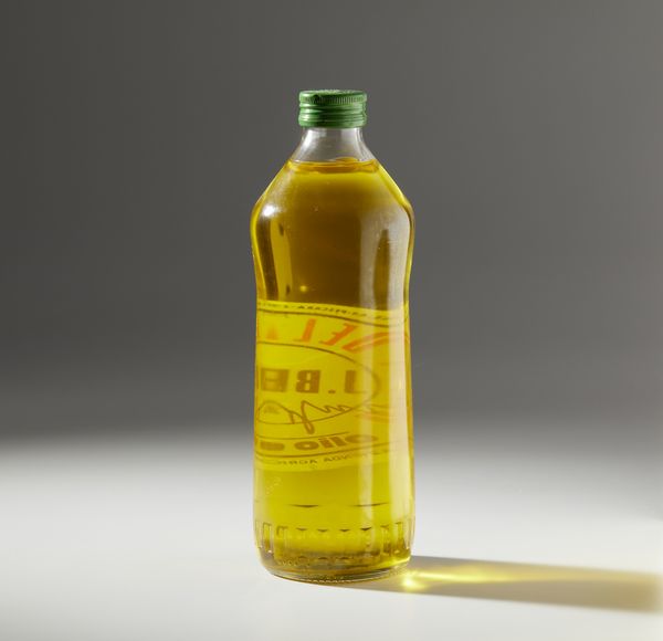 BEUYS JOSEPH (1921 - 1986) : OLIVE OIL BOTTLE, 1984  - Asta Asta 446 | GRAFICA MODERNA, FOTOGRAFIA E MULTIPLI D'AUTORE Online - Associazione Nazionale - Case d'Asta italiane