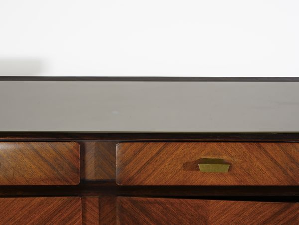 DASSI MOBILI MODERNI : Credenza a quattro ante e cassetti, Lissone  - Asta Asta 447 | DESIGN E ARTI DECORATIVE DEL NOVECENTO Online - Associazione Nazionale - Case d'Asta italiane