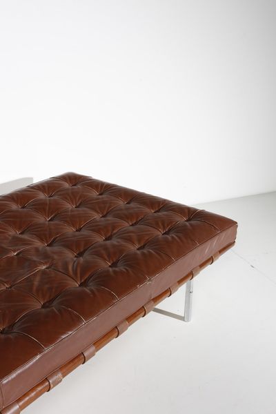 MIES VAN DER ROHE LUDWIG (1886 - 1969) : Daybed Mies Couch per Knoll International, U.S.A.  - Asta Asta 447 | DESIGN E ARTI DECORATIVE DEL NOVECENTO Online - Associazione Nazionale - Case d'Asta italiane