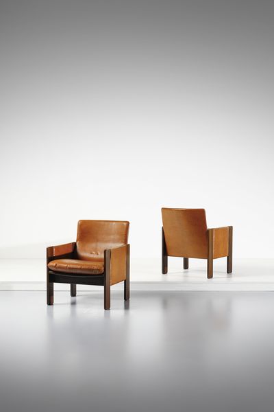 SCARPA AFRA (1937-2011) & TOBIA (n. 1935) : Coppia di poltrone mod. 917 per Cassina, Meda  - Asta Asta 447 | DESIGN E ARTI DECORATIVE DEL NOVECENTO Online - Associazione Nazionale - Case d'Asta italiane