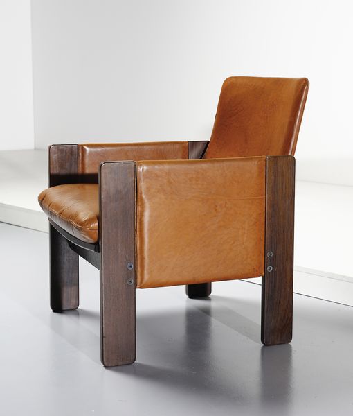 SCARPA AFRA (1937-2011) & TOBIA (n. 1935) : Coppia di poltrone mod. 917 per Cassina, Meda  - Asta Asta 447 | DESIGN E ARTI DECORATIVE DEL NOVECENTO Online - Associazione Nazionale - Case d'Asta italiane