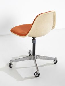 EAMES CHARLES (1907-1978) & RAY (1912-1988) : Nove sedie girevoli su ruote mod. Plastic Side Chair pscc per Hermann Miller, USA  - Asta Asta 447 | DESIGN E ARTI DECORATIVE DEL NOVECENTO Online - Associazione Nazionale - Case d'Asta italiane