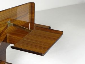 PONTI GIO (1891 - 1979) : nello stile di. Letto matrimoniale con comodini pensili e pianetti mobili  - Asta Asta 447 | DESIGN E ARTI DECORATIVE DEL NOVECENTO Online - Associazione Nazionale - Case d'Asta italiane