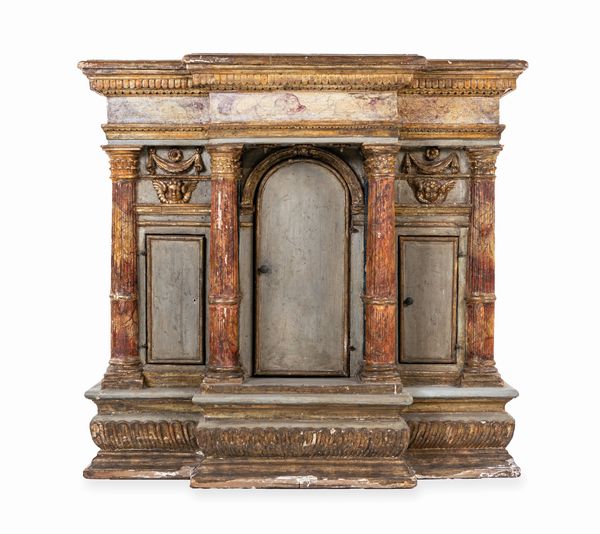 Tabernacolo in legno laccato e dorato, XVIII secolo  - Asta Antiquariato - Icone, Arredi, Sculture, Oggetti d'Arte - Associazione Nazionale - Case d'Asta italiane