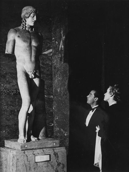 Gyula Halasz BRASSAI : Au Musée du Louvre  - Asta Fotografia - Associazione Nazionale - Case d'Asta italiane