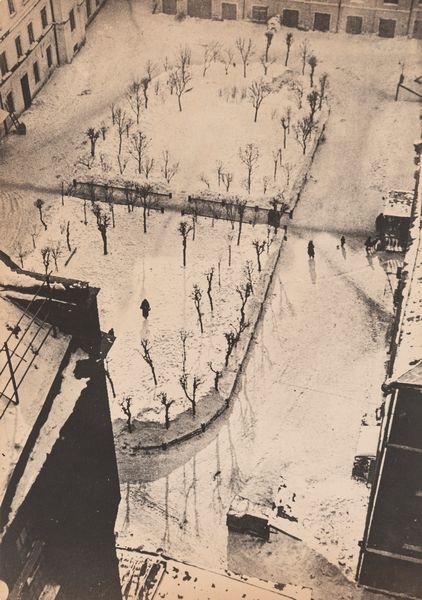 Alexander Rodchenko : Courtyard from above  - Asta Fotografia - Associazione Nazionale - Case d'Asta italiane