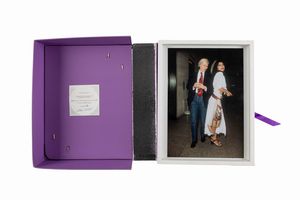 ULTRA VIOLET : Let There Be Light  - Asta Fotografia - Associazione Nazionale - Case d'Asta italiane