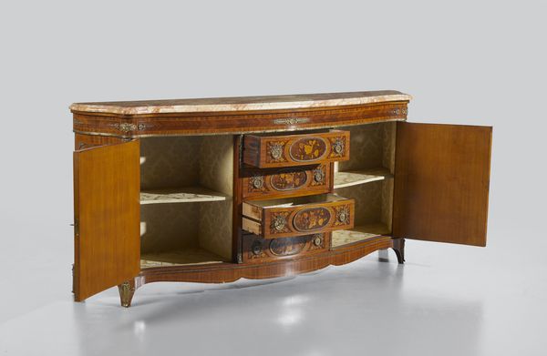 MANIFATTURA FRANCESE DEL XIX-XX SECOLO : Credenza lastronata e intarsiata in legni vari, con decorazioni in bronzo e metallo dorato, fronte a quattro cassetti affiancati da due ante, piano in marmo sagomato  - Asta Asta 449 | ARTE ANTICA E DEL XIX SECOLO Virtuale - Associazione Nazionale - Case d'Asta italiane