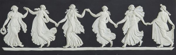 MANIFATTURA DI WEDGWOOD, XX SECOLO : Placca rettangolare in ceramica nera e bianca raffigurante la Danza delle Ore  - Asta Asta 449 | ARTE ANTICA E DEL XIX SECOLO Virtuale - Associazione Nazionale - Case d'Asta italiane