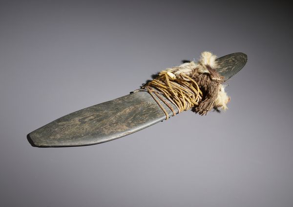 . : Interessante esemplare di ascia manuale proveniente dalla cultura Dani e dalla cultura Langda in Papua Nuova Guinea e prodotte con pietra vulcanica. Irian Jaya, XIX secolo.  - Asta Asta 450 | WUNDERKAMMER, CURIOSITIES & ETNOGRAFICA - A GENTLEMAN' S CABINET OF CURIOSITIES Online - Associazione Nazionale - Case d'Asta italiane