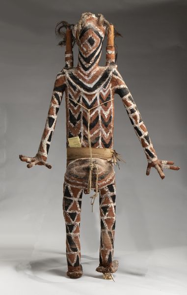 . : Idolo burattino in felce, fango, piume e pigmenti colorati. Melanesia, Vanuatu, XIX sec.  - Asta Asta 450 | WUNDERKAMMER, CURIOSITIES & ETNOGRAFICA - A GENTLEMAN' S CABINET OF CURIOSITIES Online - Associazione Nazionale - Case d'Asta italiane